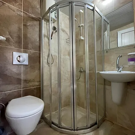 Held Hotell 2*